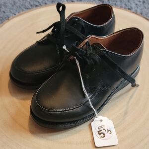 Black Leather Lace-Up Shoes By Poll Parrot